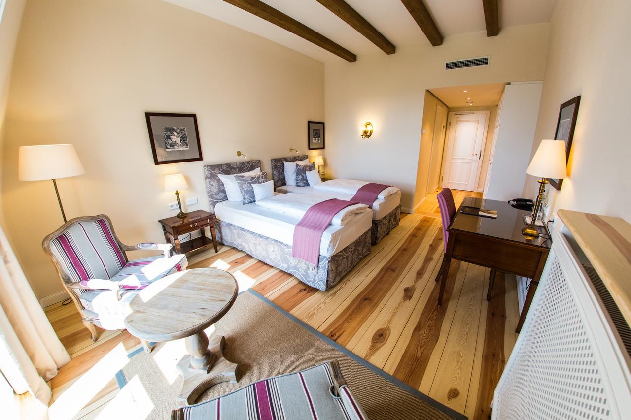 Hotel Schloss Leitheim المظهر الخارجي الصورة